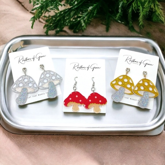 Mushroom Magic: Silver & White Dangle Earrings for Fungi Lovers! Brand New - Picture 2 of 4